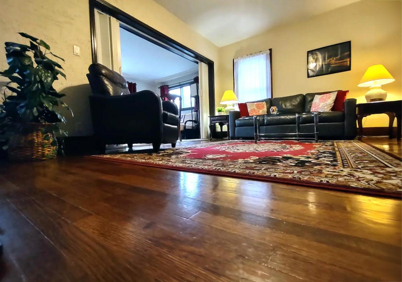 Spacious Frontier Park Apartment 伊利 外观 照片