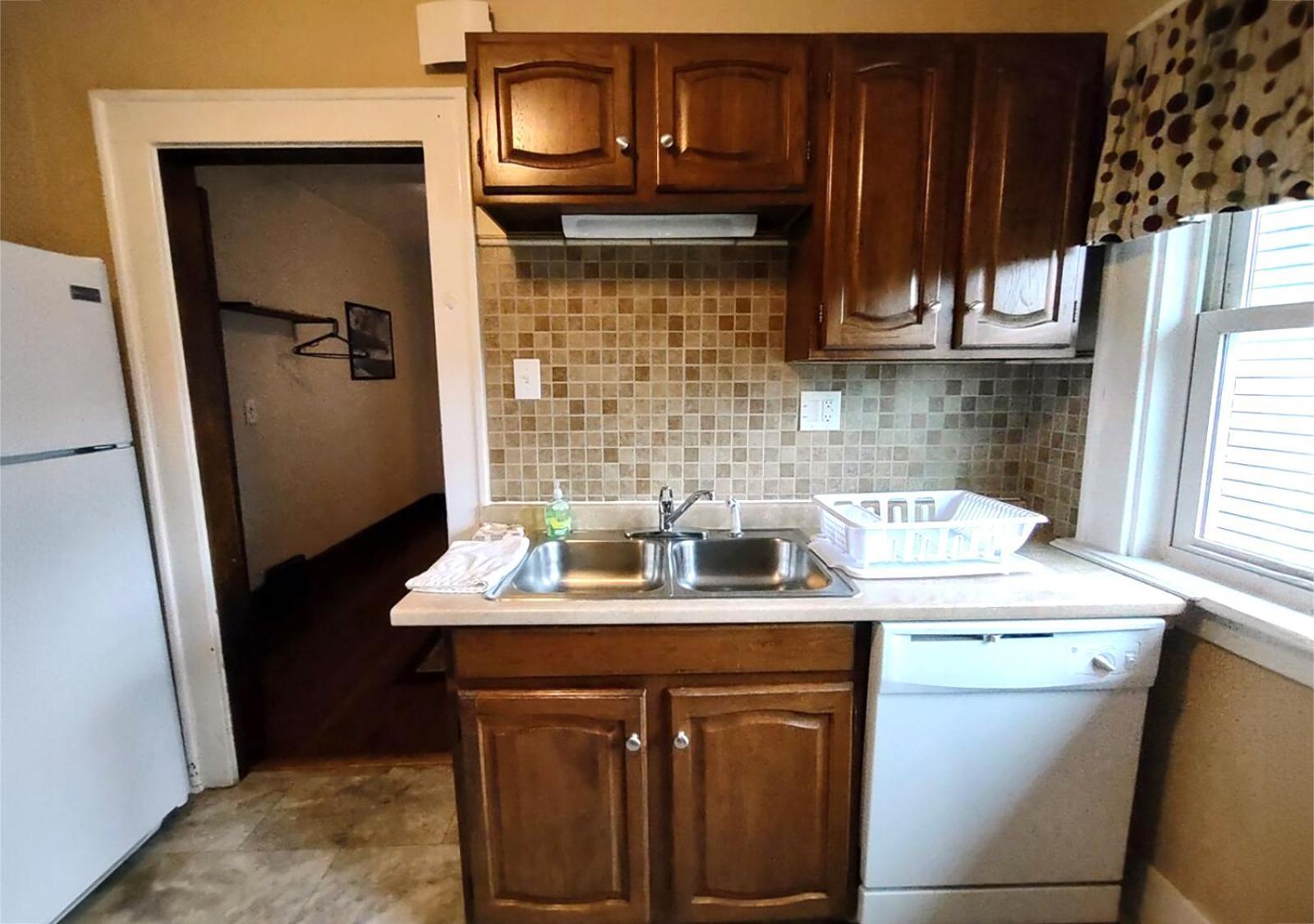 Spacious Frontier Park Apartment 伊利 外观 照片
