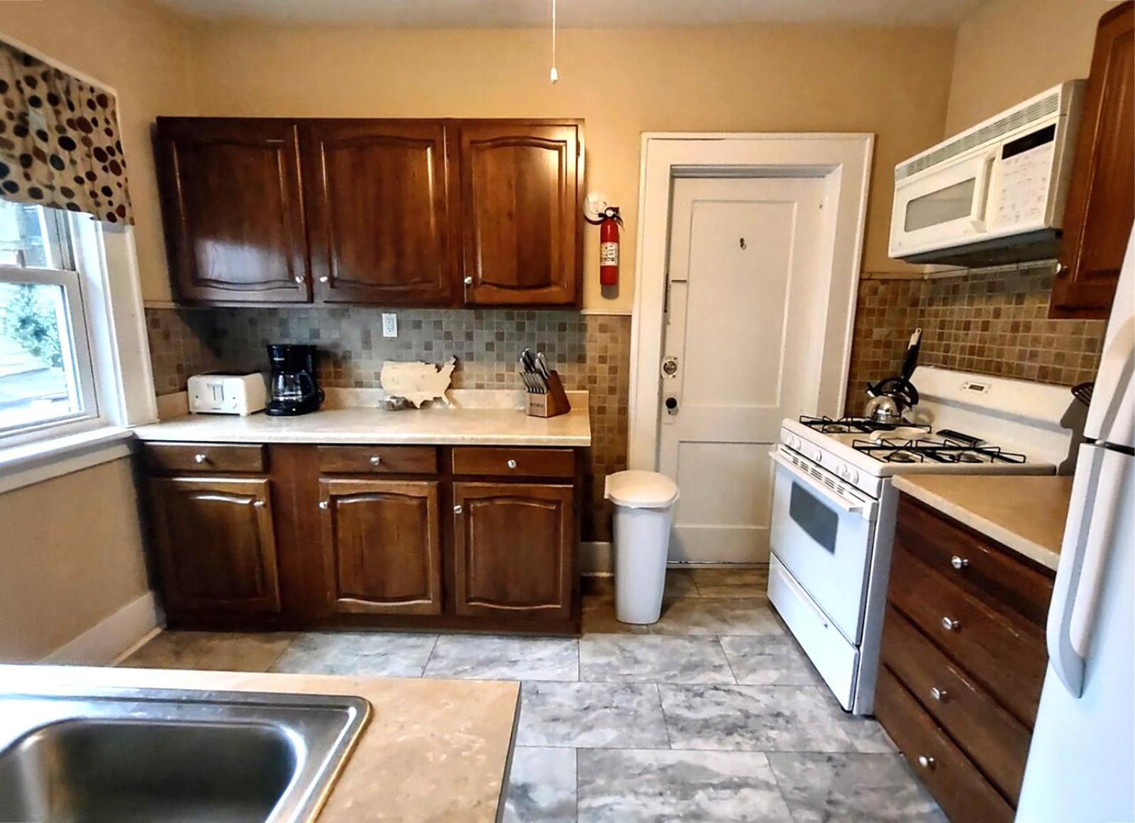 Spacious Frontier Park Apartment 伊利 外观 照片